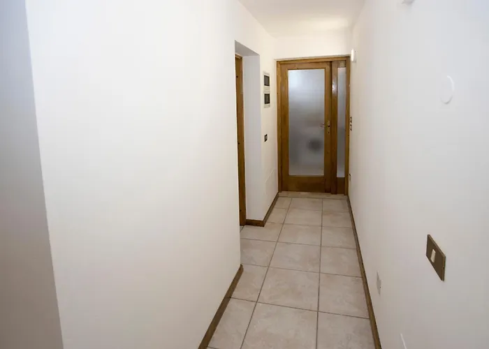 Sanda アパート *