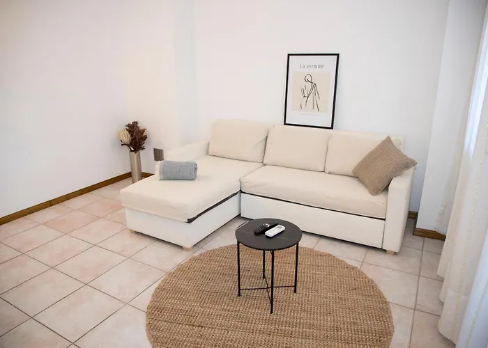 アパート Sanda ポレッチ