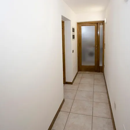 Sanda Apartman *